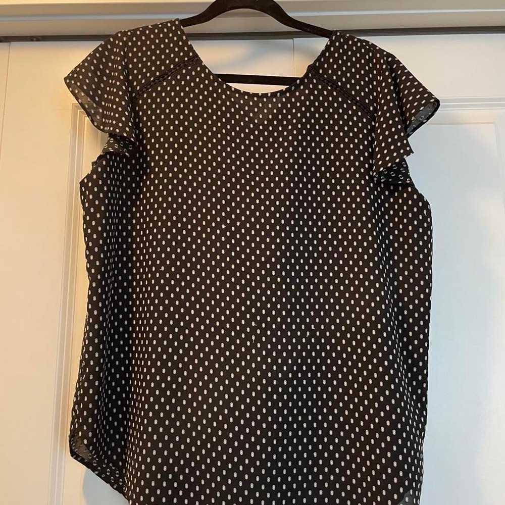 LOFT Black & White Polka Dot Sheer Flutter Sleeve Tie-Back Blouse -Size L